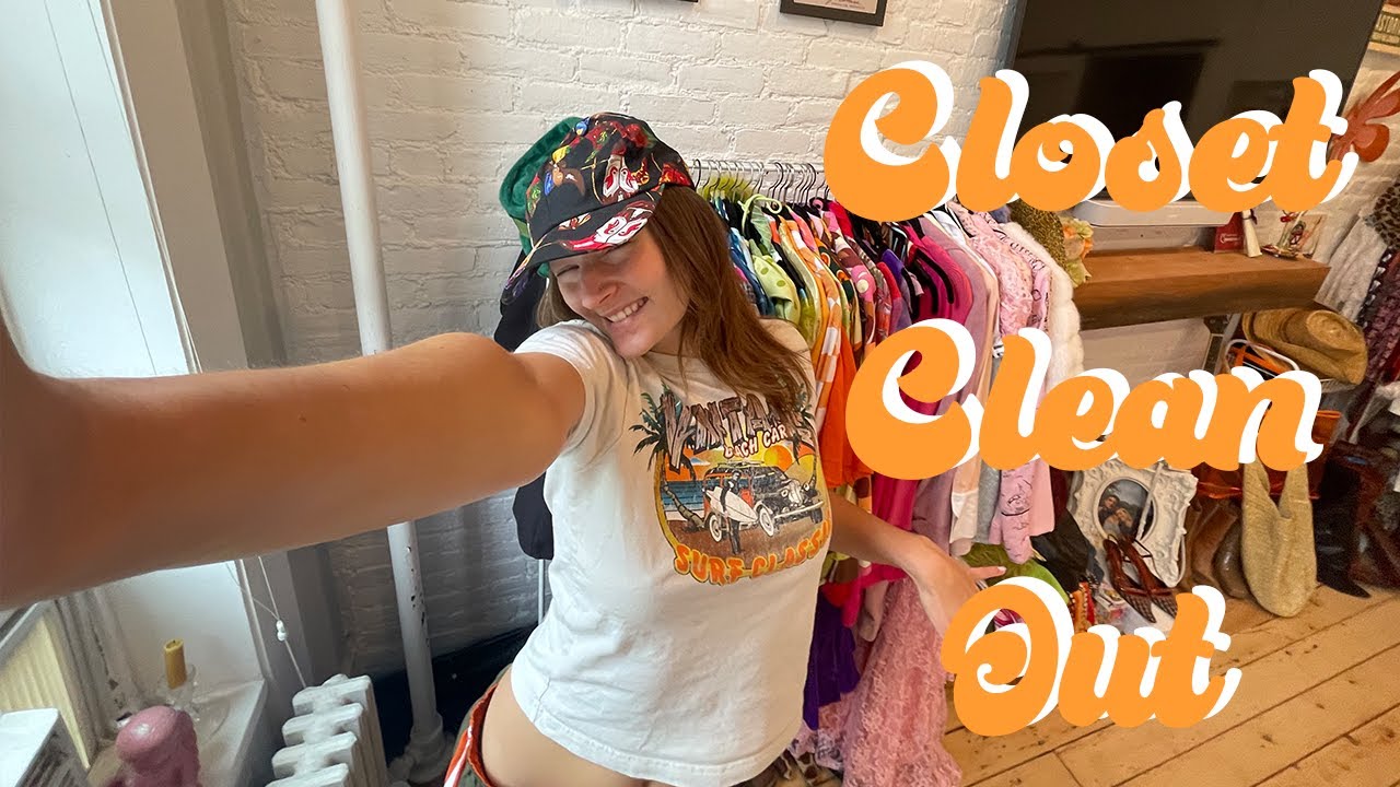 TRYING ON EVERY PIECE OF CLOTHING I OWN :p