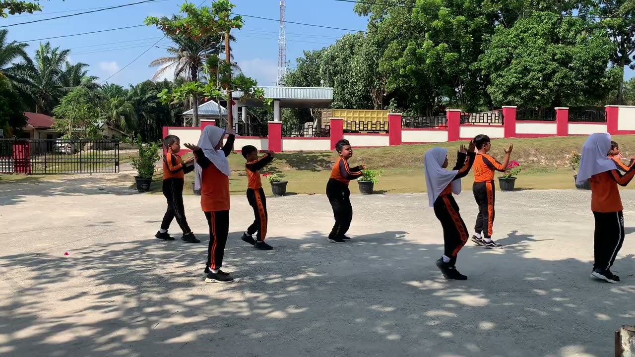 Senam Kreasi / TABOLA BALE/ anak SD