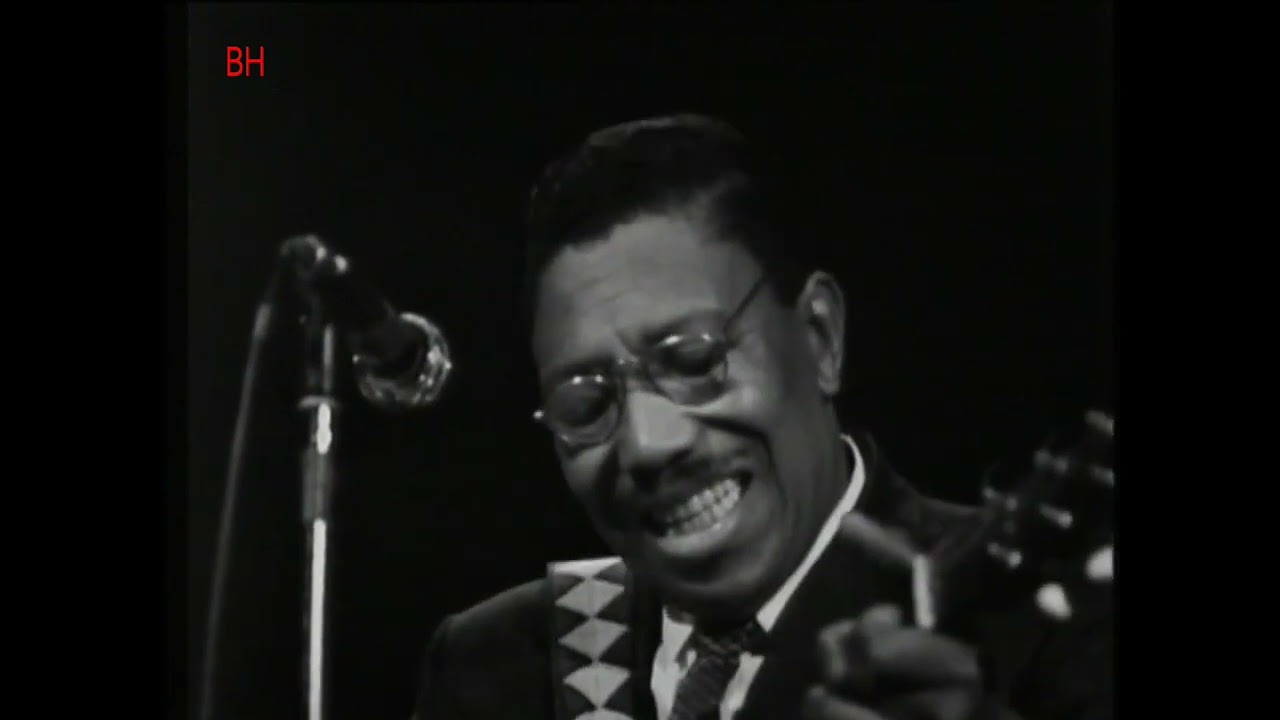 Lee Jackson - vocal and guitar (Live video 1970)