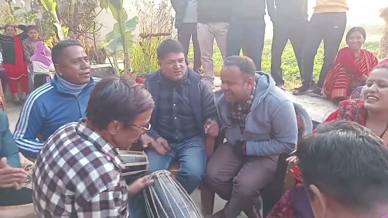 नुवाकोटमा रमाइलो कार्यक्रम हजुरहरुलाई नि कलाकार चाहिन्छ भने सम्पर्क गर्नुहोला ॥