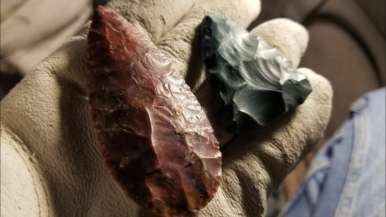1261 - Part 2/2 - Flintknapping More Heat Treated Bloodstone