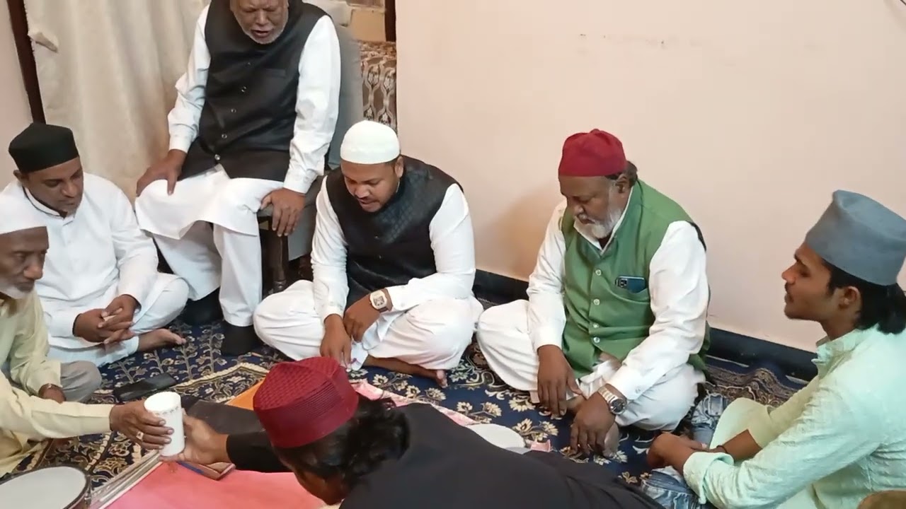 Mujhpe inaayat sha e dee thudi see dijiye milad e sharif jaamat e sabzimandi contact 9032192100