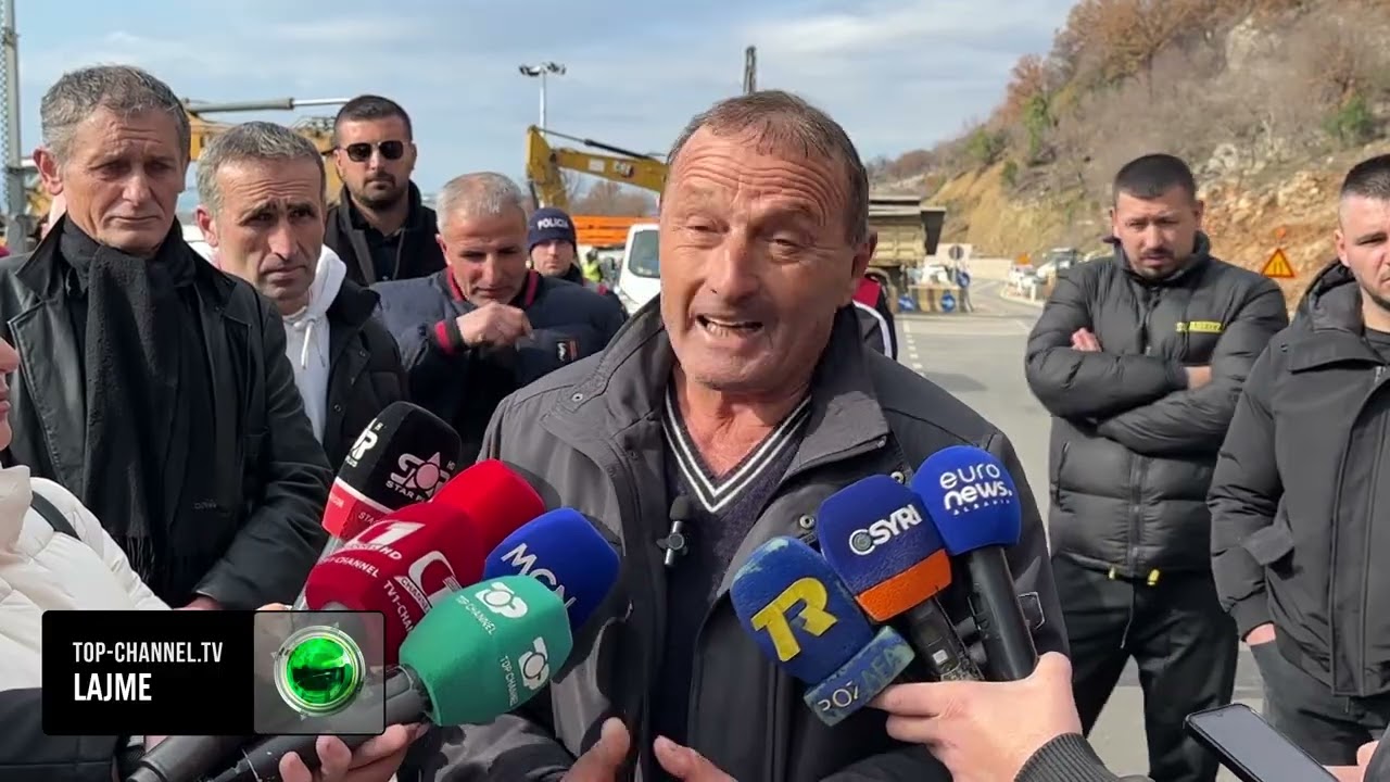 Top Channel/ Protestë për resortin në Velipojë. Banorët paralajmërojnë bllokim të rrugës