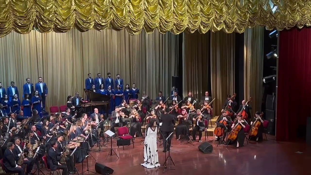 Ayan Tohidi - Necə unudum ( Ceyhun Allahverdiyev ) Naxçıvan şəhəri, Heydər Əliyev sarayı