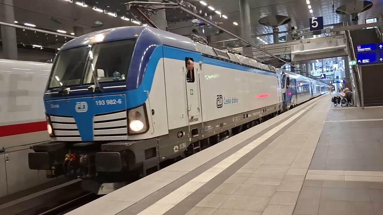 Ausfahrt EC177 nach Prag
