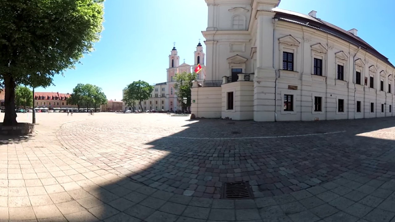Rotu&scaron;ės aik&scaron;tė 360 video VR