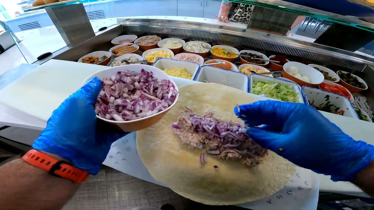 Deli bar, mostly wraps: POV service 👌😀👍
