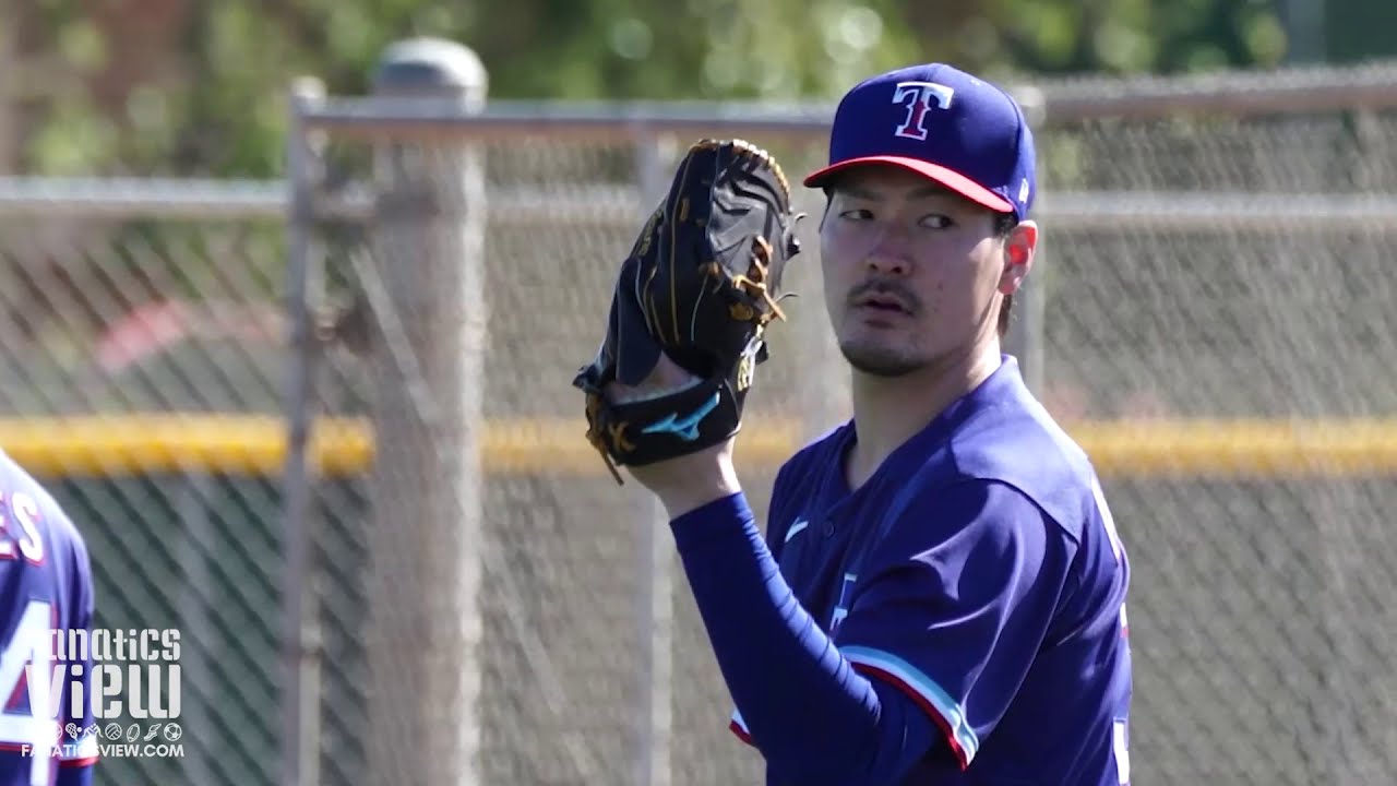 Kohei Arihara Throws First Bullpen With Texas Rangers at 2021 Spring Training Camp