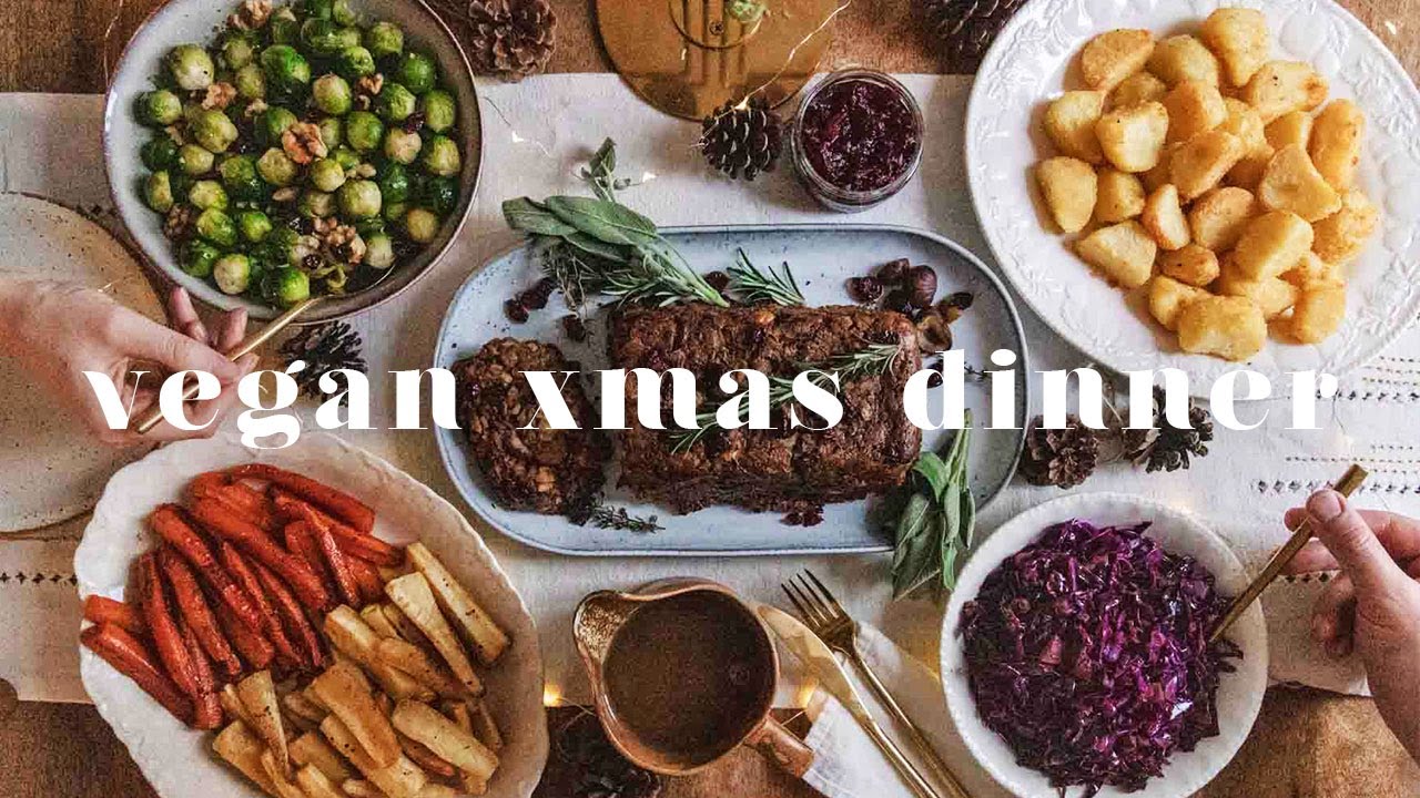 HOW TO MAKE THE ULTIMATE VEGAN CHRISTMAS DINNER