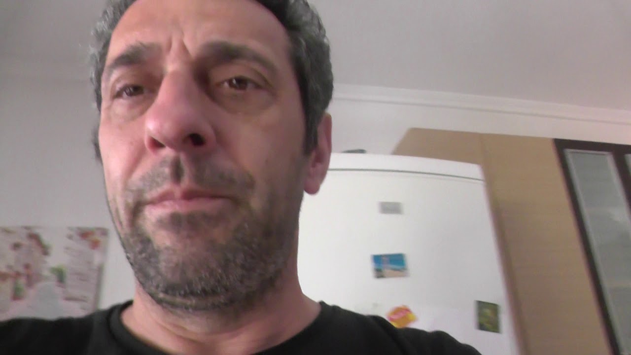 PREDATORY VS EIGHT CANARIES    (ΕΠΙΘΕΣΗ ΣΑΙΝΙΟΥ ΜΕ ΘΥΜΑΤΑ 8 ΚΑΝΑΡΙΝΙΑ)