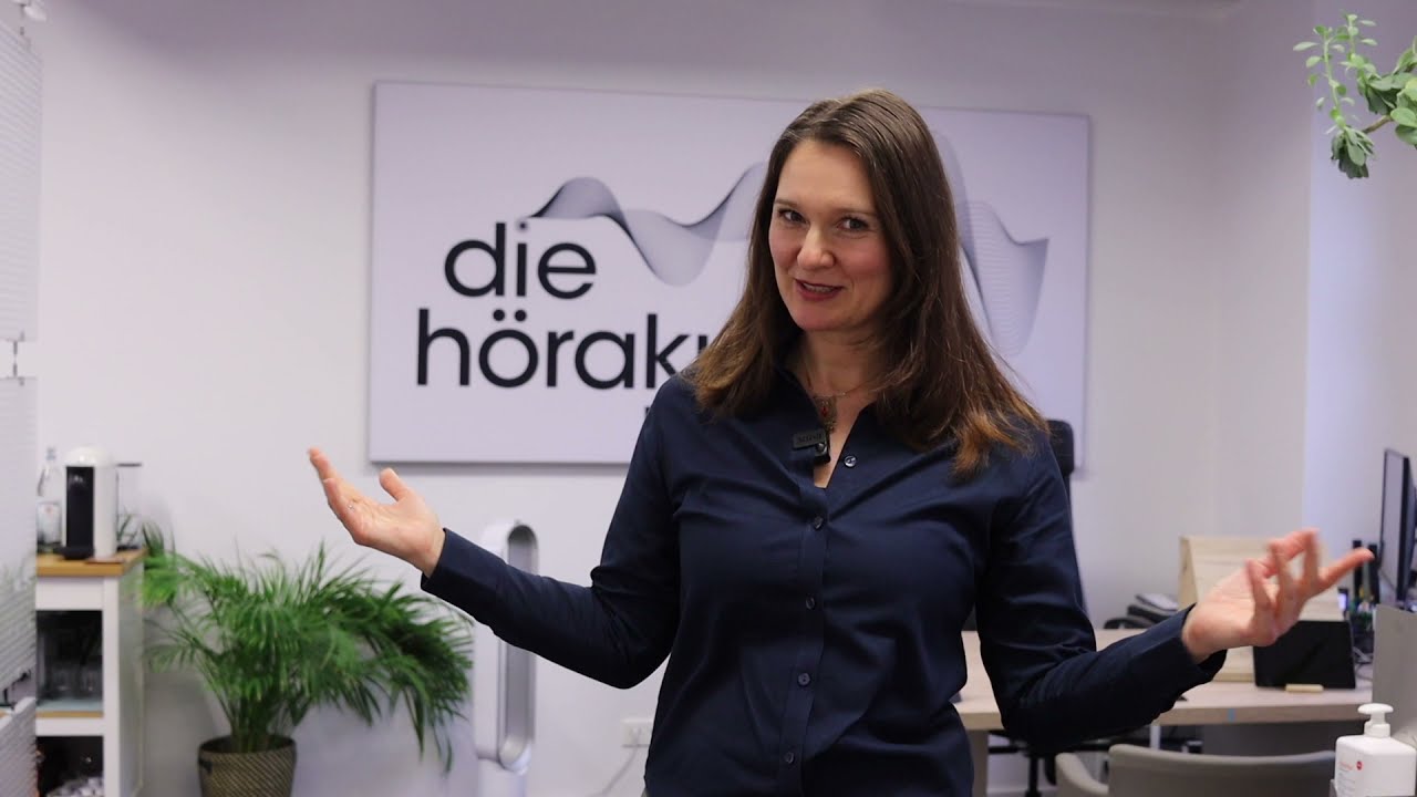Die Hörakustiker aus Köln erklären - Einsetzten von Hörgeräten