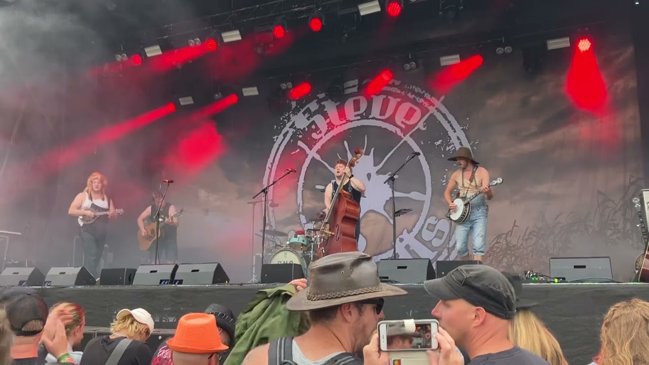 STEVE ’N’ SEAGULLS - Seek and destroy [Metallica] (Live @ Time to Rock, Knislinge 230710)