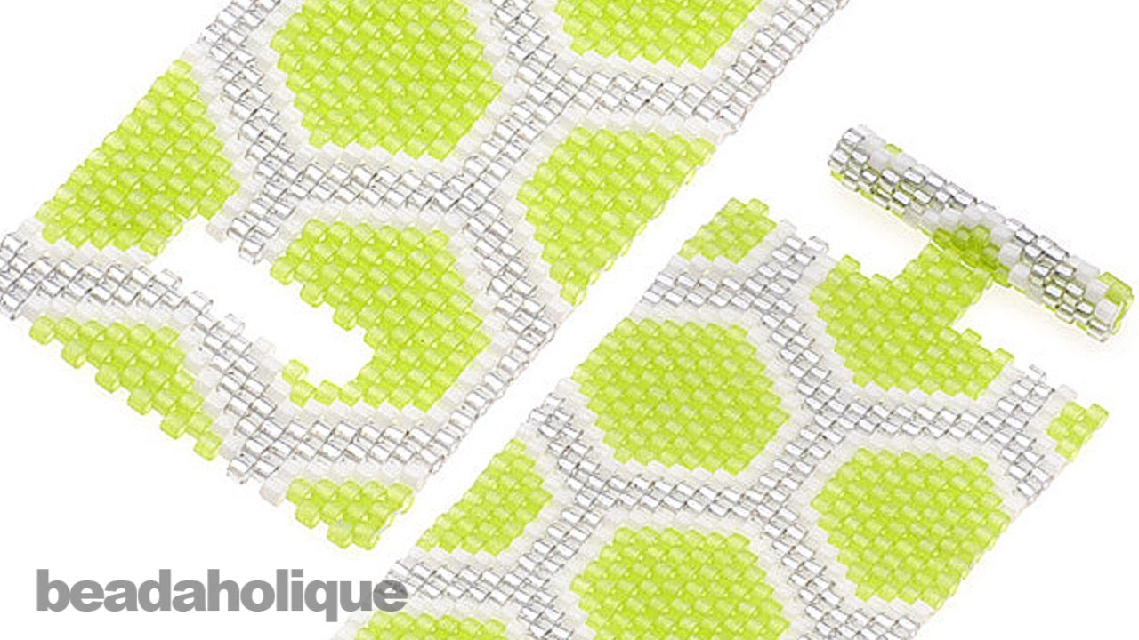 How to Add a Beaded Toggle to a Peyote Stitch Bracelet