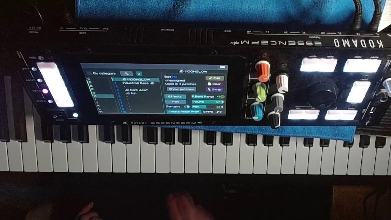 Live Kodamo Eseence FM MK2 Synthesizer and Osmose MPE