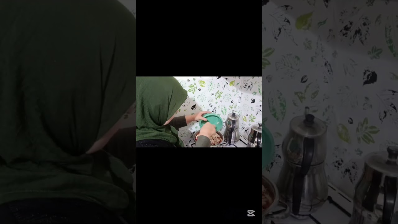 Bugünde eskileri yad ettik tavuklu üç aylar pilavı pişirdik kardeşimin evinde canlar💯💯💯💯💯💯
