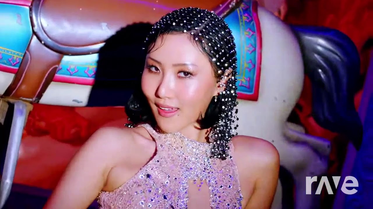MAMAMOO vs. AleXa - Hip Bomb