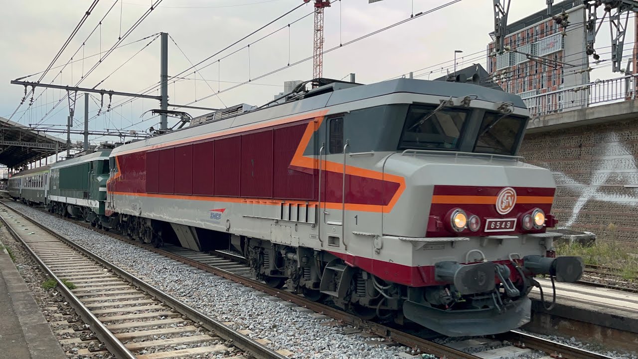 CC 6549 + CC 6558 gare de Toulouse Matabiau 