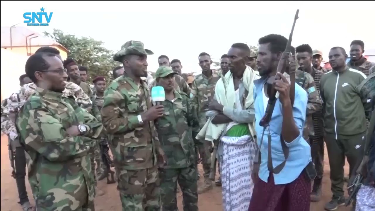 Gaashaanle Shaah-Macabe oo 5 kun oo doolar guddoonsiiyay Guddoomiyaha macawiisleyda.