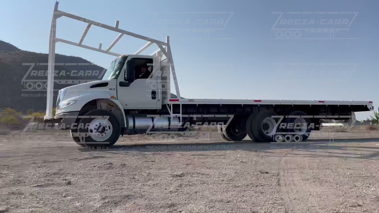 CAMION TORTON FREIGHTLINER CON PLATAFORMA MATERIALISTA