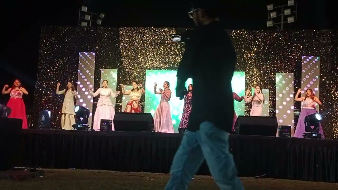 Bride friend Performs. 