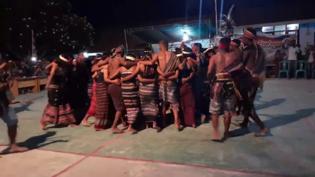 HILO MAKADADA Paduan Suara Persatuan Mahasiswa Nusa Kenari STAKN Kupang