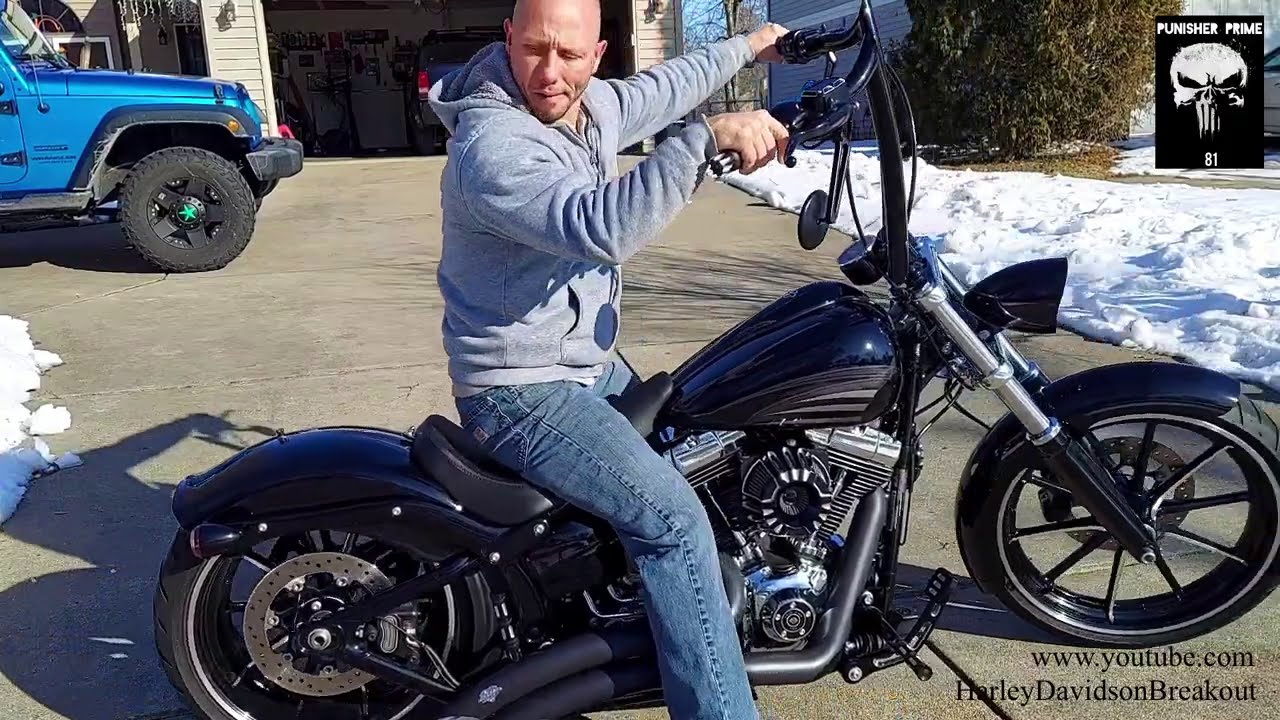 Harley-Davidson Breakout Air Suspension and Exhaust Sound (Vin from USA)