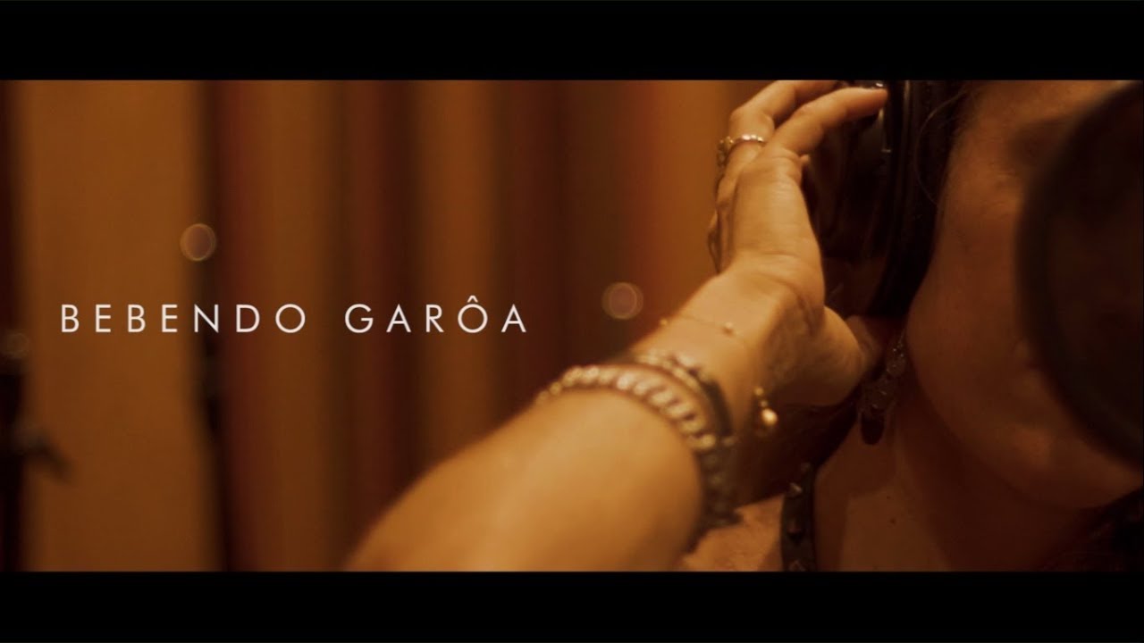 Bebendo Garoa - Dora Vergueiro & Chico Buarque (Clipe Oficial)