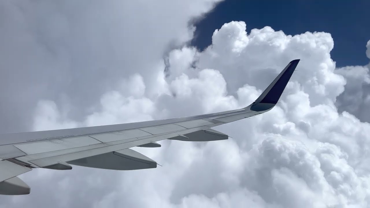 Dodging Tropical Thunderstorms over The Everglades AWESOME jetBlue A321 Landing into West Palm Beach