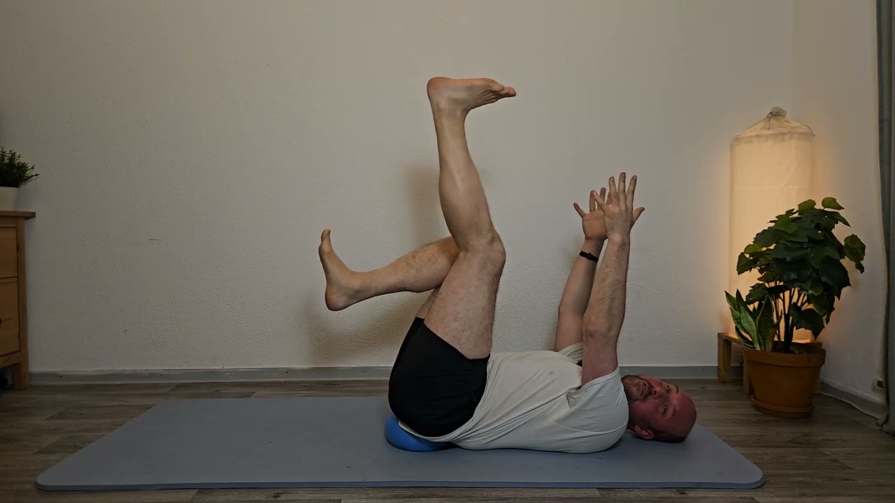 Pilates mit Ball – Gleichgewicht verbessern & Rumpf gezielt kräftigen