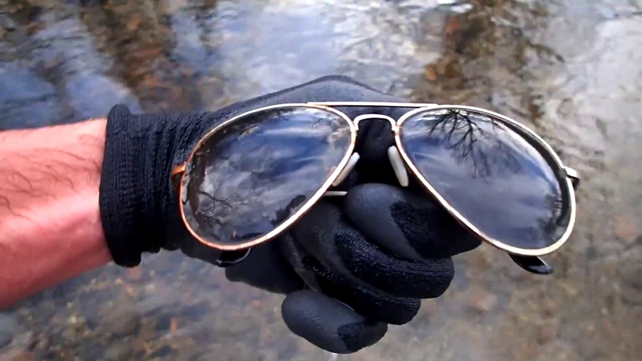 River Hunting In December: Found Huge School Of Fish! | Nugget Noggin