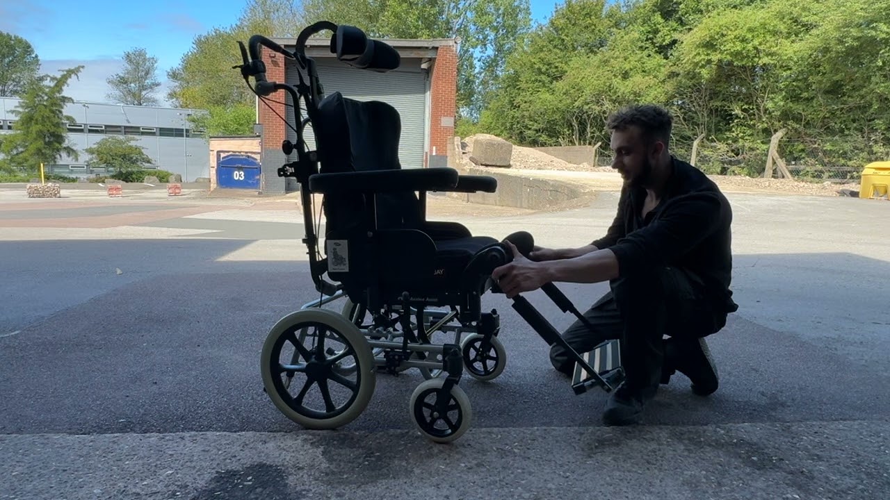 How to use a tilt in space wheelchair Invacare Rea Azalea wheelchair demonstration