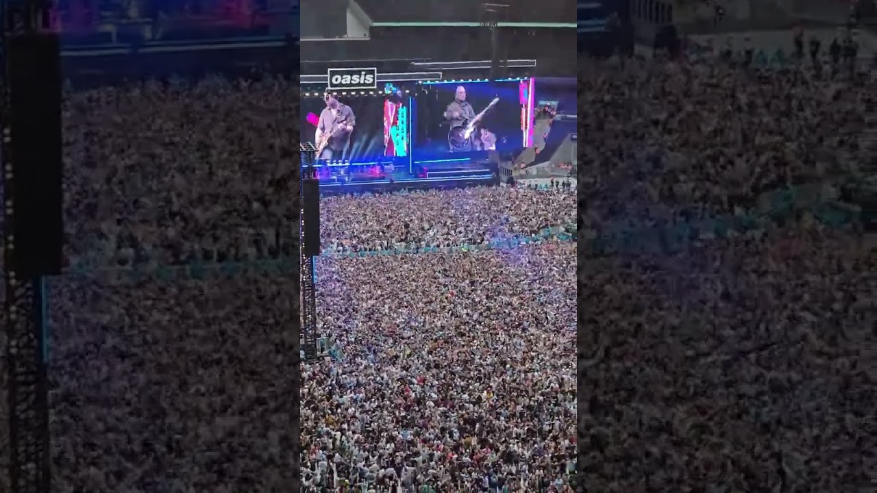 The Wembley Crowd 😍#oasis #oasisreunion #wembley #liamgallagher #oasis2025 #oasislive #livemusic