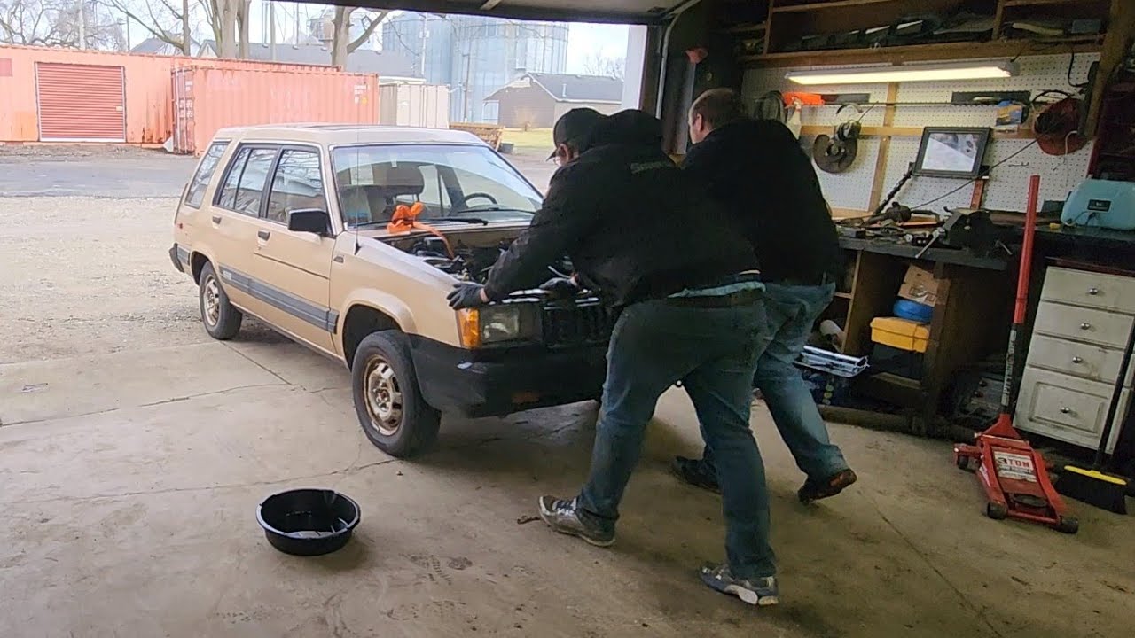 Wrenching With @BeardedWrencher 1985 Tercel Engine Work