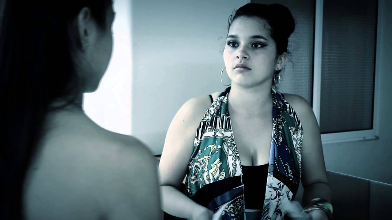 CORTOMETRAJE - MEMORIAS DE UNA BAILARINA (PROSTITUCIÓN INFANTIL)