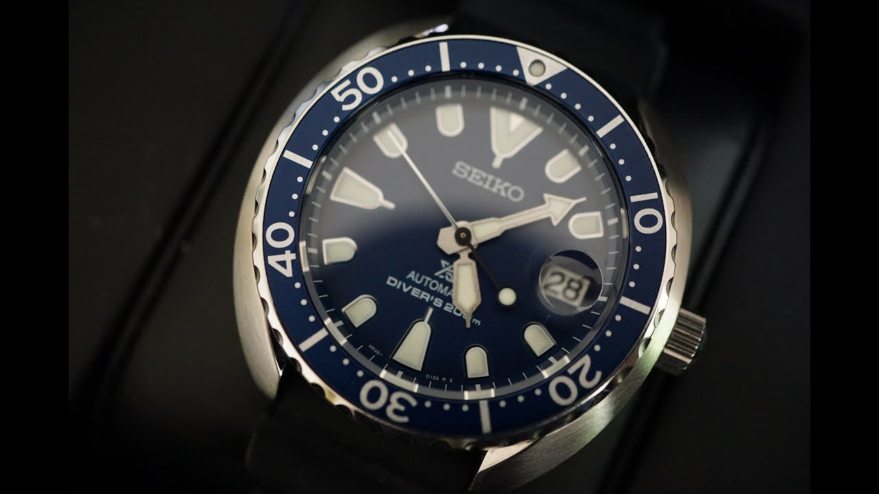 Taking The Seiko SRPC39K1 Baby Mini Turtle To The Beach | Blue Dial Japanese Automatic Dive Watch