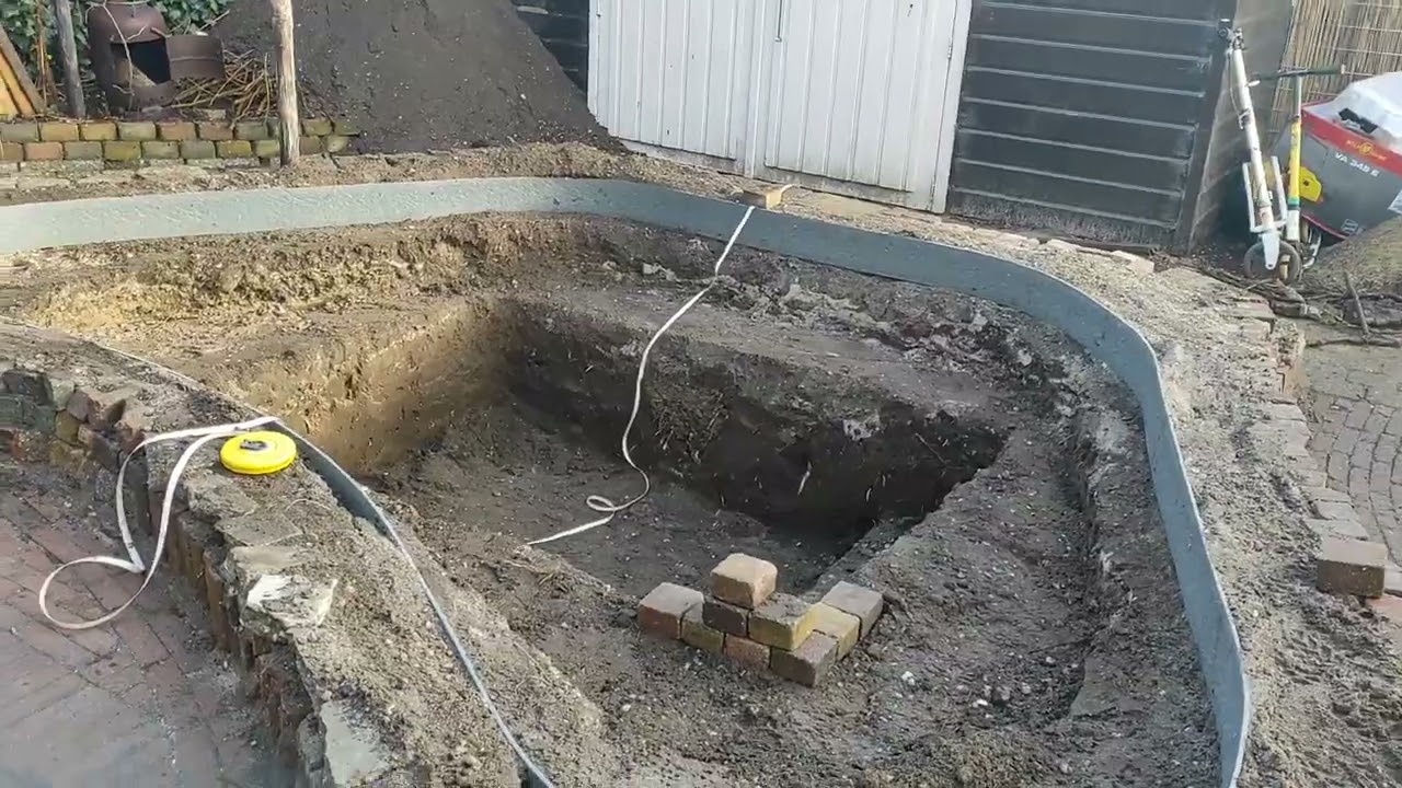 Nijn tuin in Heelsum, aanleg zwemvijver met natuurlijk plantenfilter