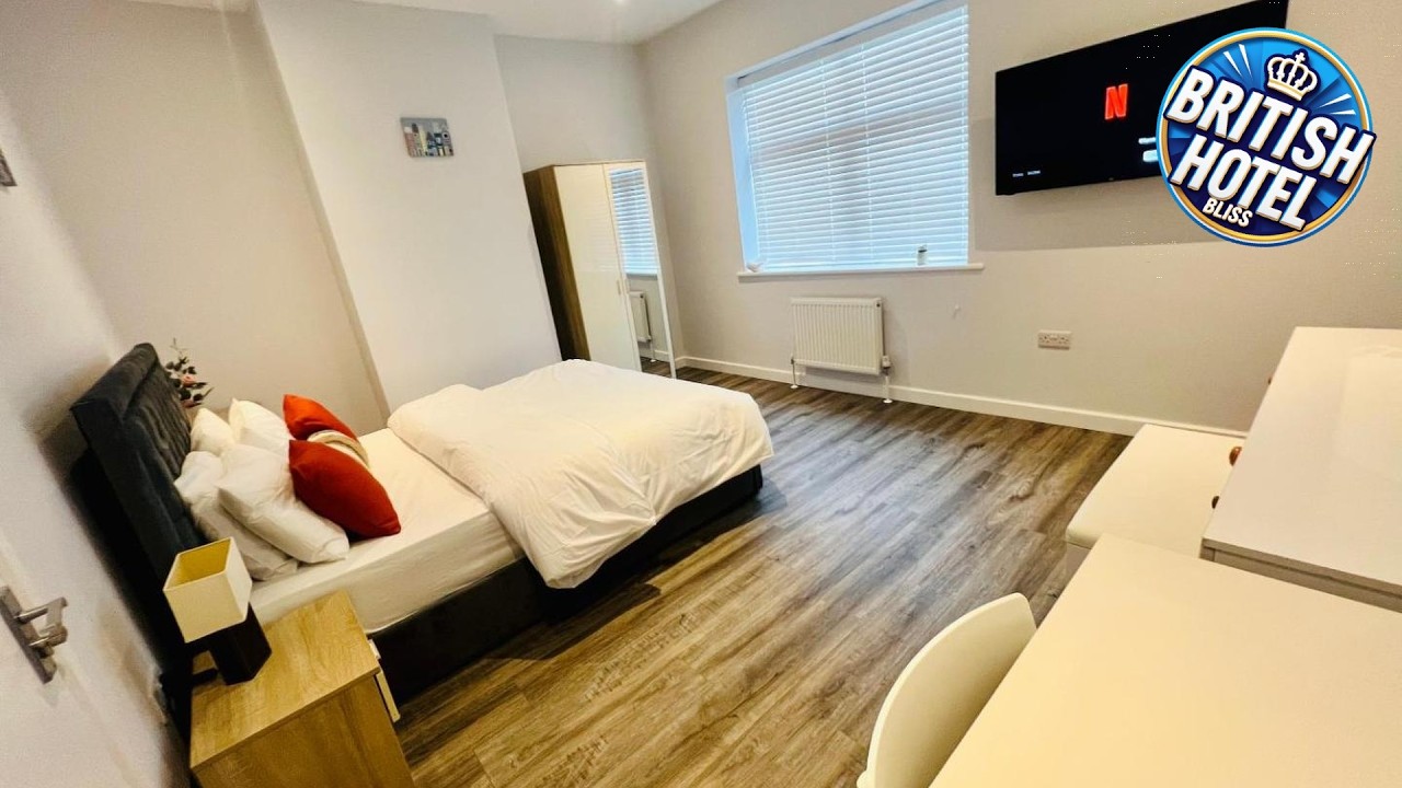 Spencer bridge by AFL | Northampton, United Kingdom | Hotel Review 🏨