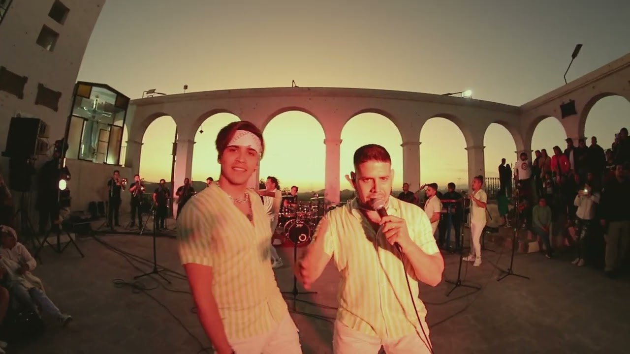 Gran Orquesta Internacional - Estás Pisao (10 Años en Vivo)