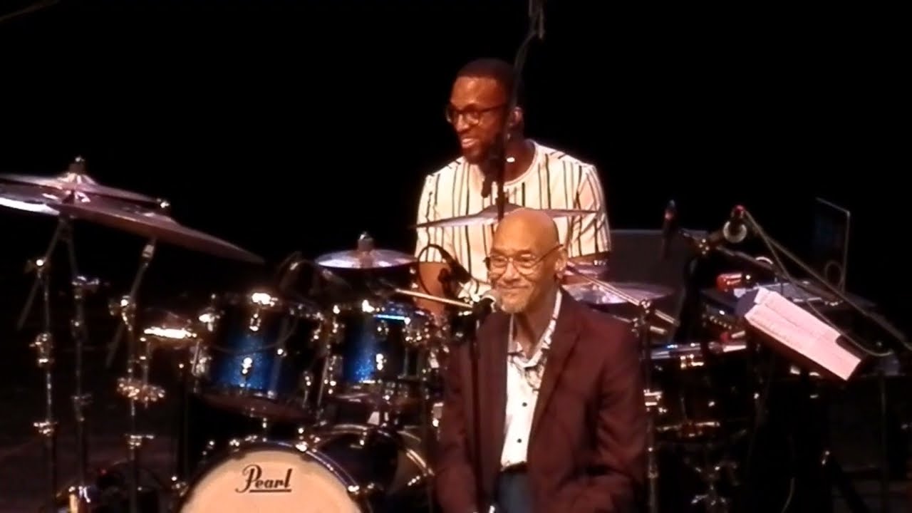 'The Balladeer' Phil Perry - 