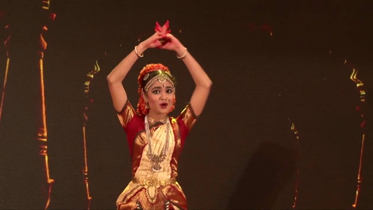 Bhajan on Payoji Maine: Sanya Dalal