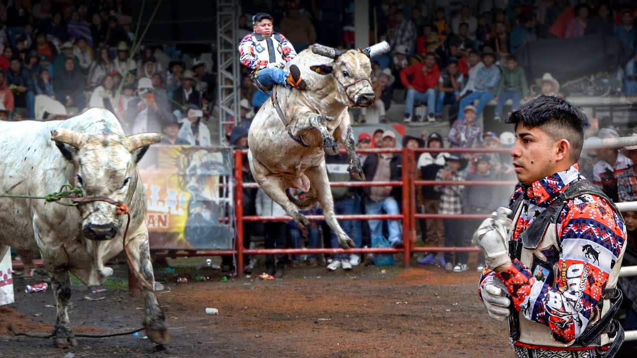 La monta que prendio a todo COMACHUEN MICHOACAN con Rancho Barriga