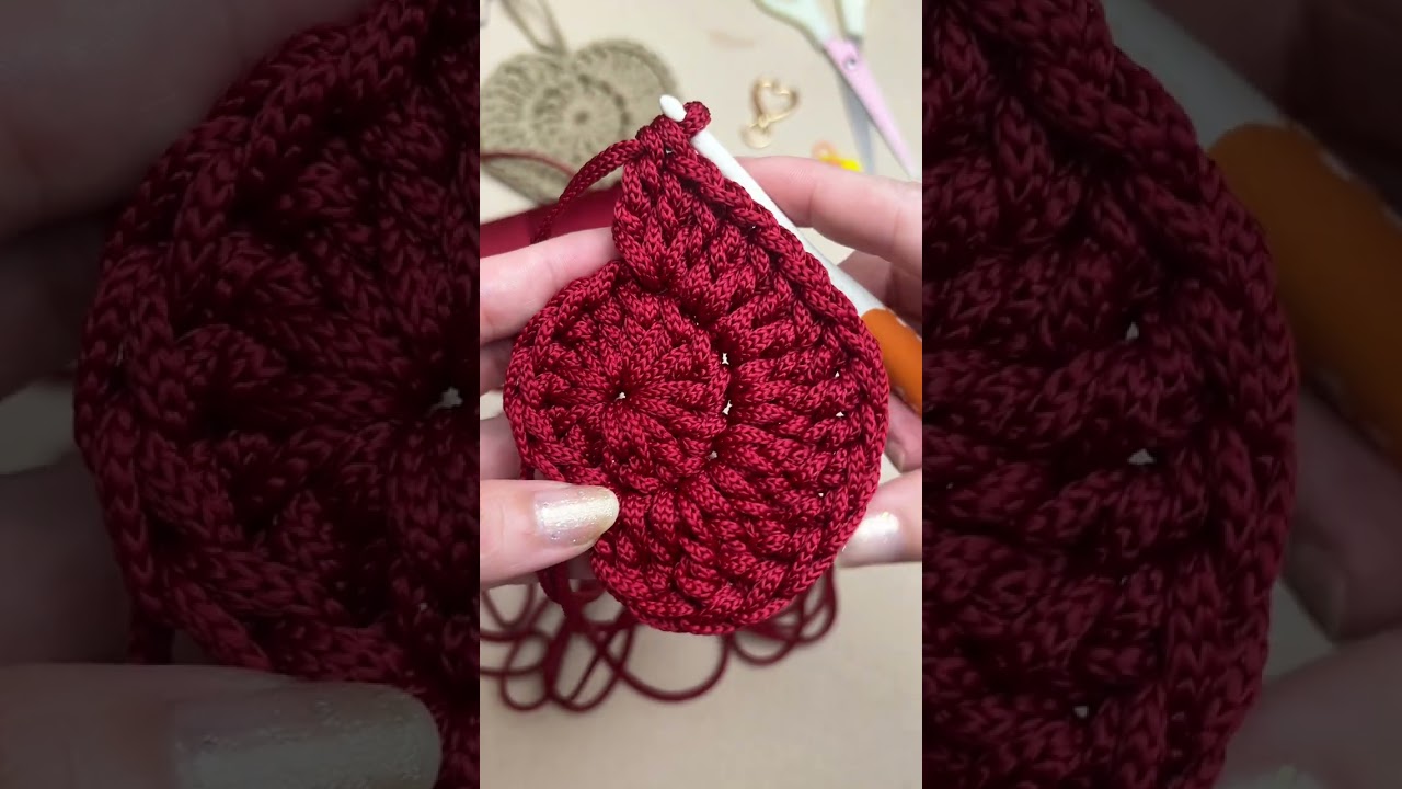 CHAVEIRO DE CORAÇÃO EM CROCHÊ