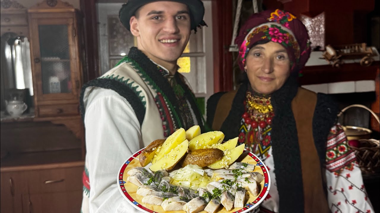 Як замаринувати смачно оселедець ? і що таке гуцульська саламаха?