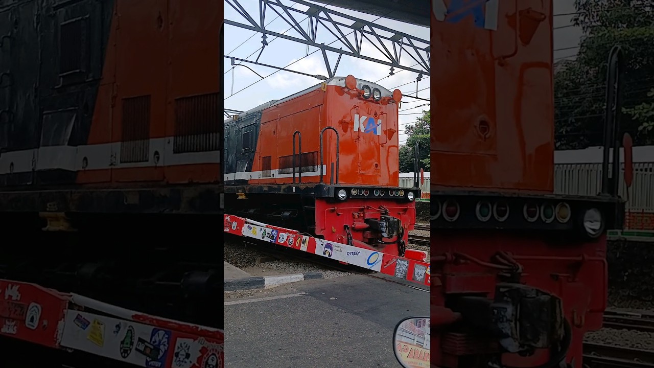Langsiran Loko CC201 di stasiun lempuyangan #shorts #shortsvideo #keretaapi