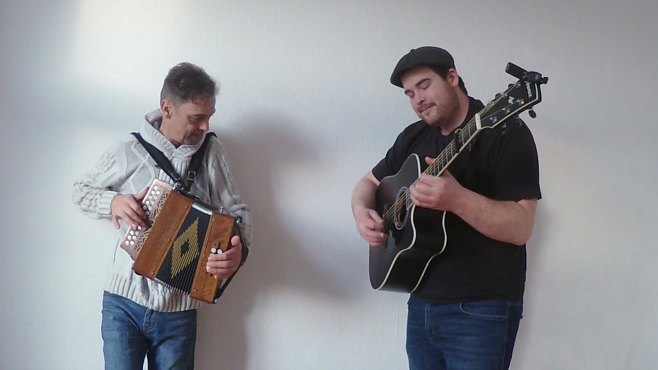 Madra&iacute; |&nbsp;Liam Blaney & Chris Cronin |&nbsp;