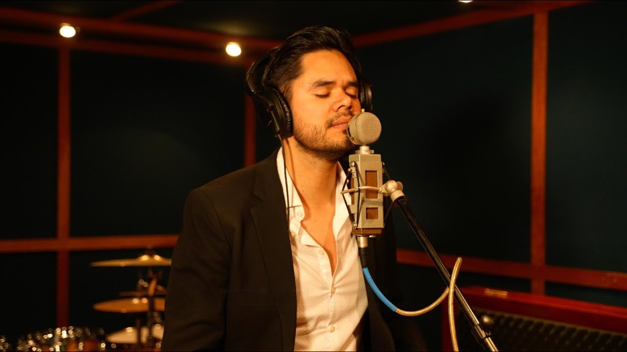Robert Diaz - Entre La Nada Y El Olvido (Video Oficial)