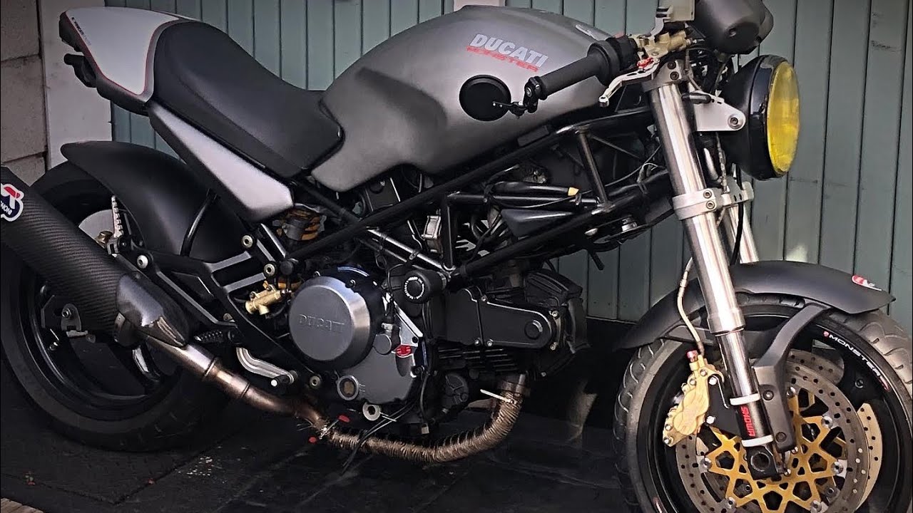 Ducati monster m600 restoration after 16 years sitting up outdoors 😲
