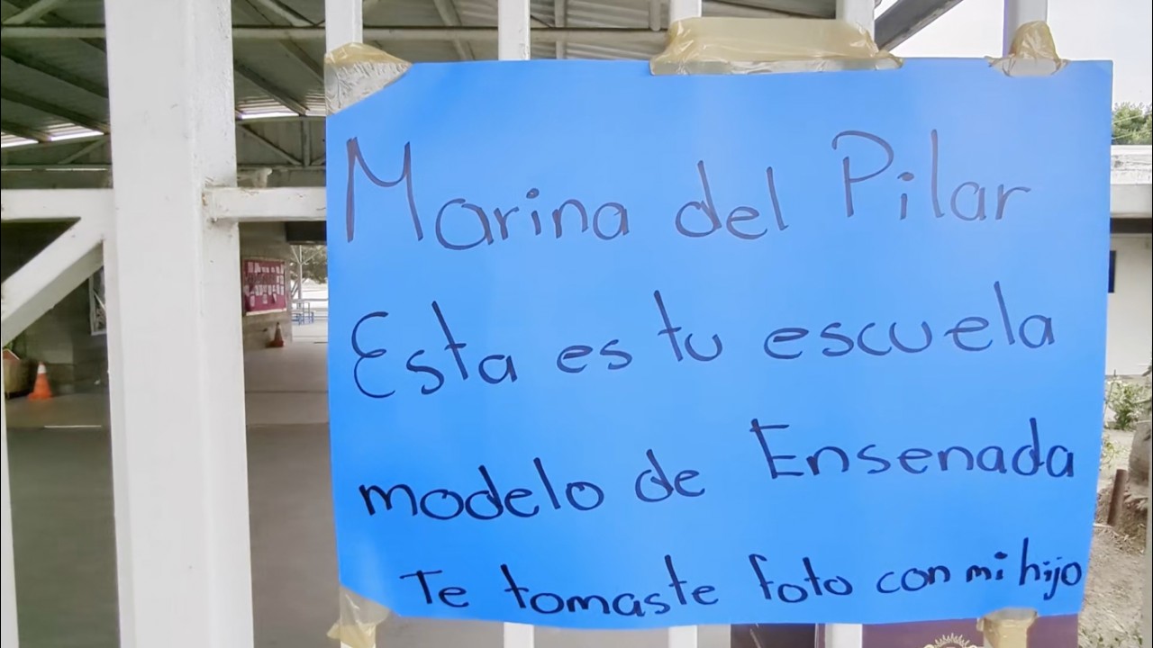 Manifestación por falta de maestros en escuela primaria