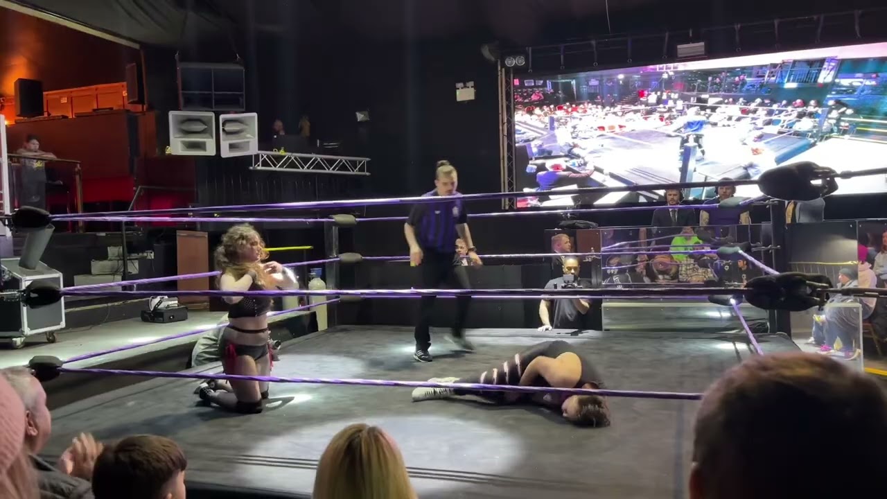 Elevation Wrestling 🤼 25-1-26 Eric Steele vs Rebecca Red 