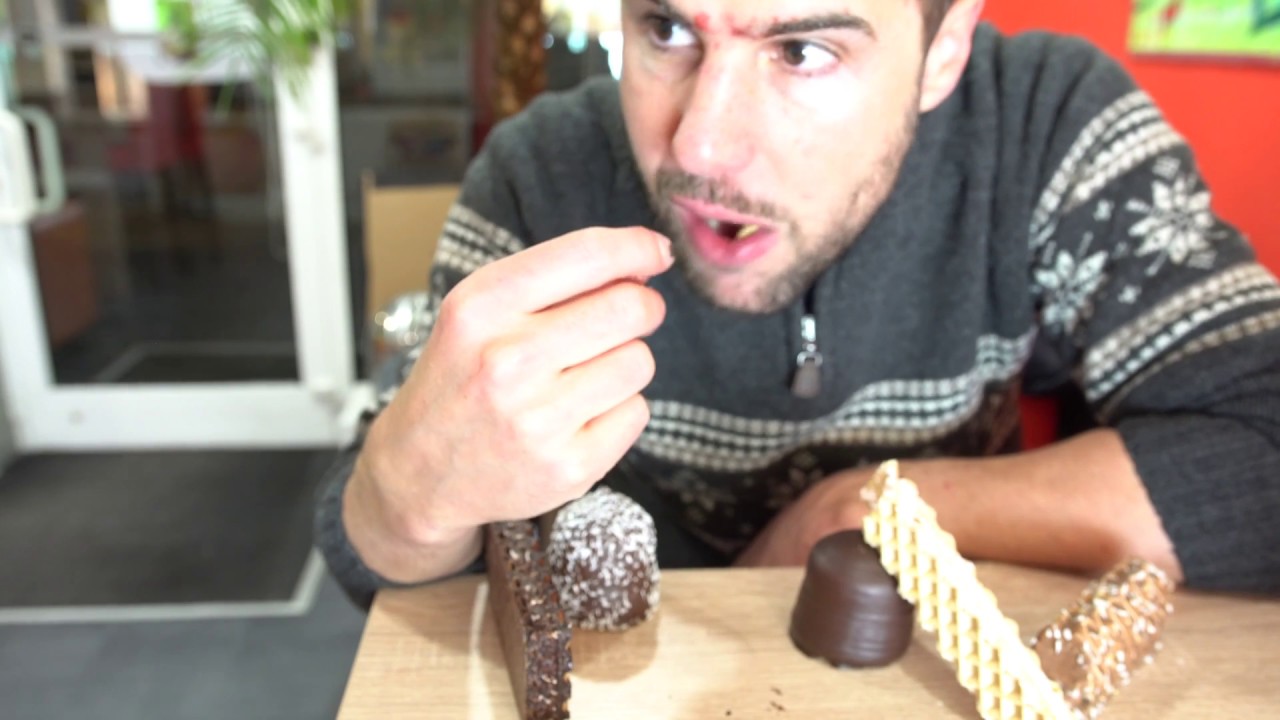 BEFORE XMAS CAN START | My German Christmas Market ASMR 😂